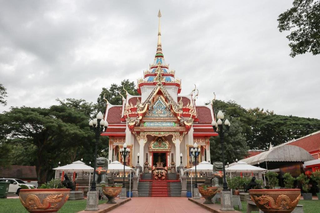 Chanthaburi Center Exteriör bild