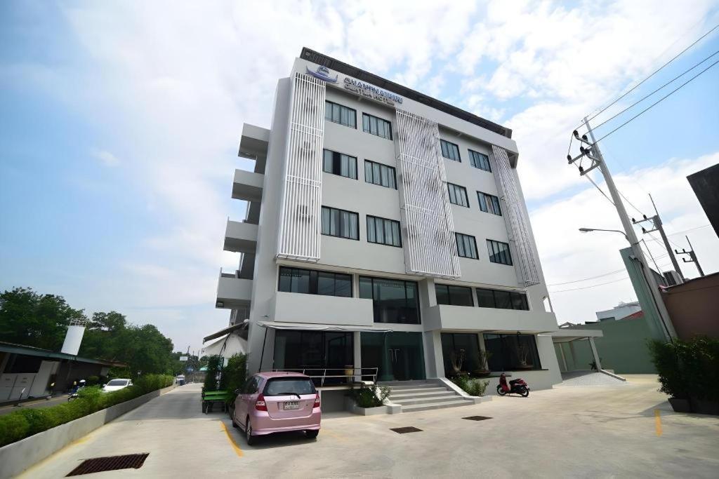 Chanthaburi Center Exteriör bild