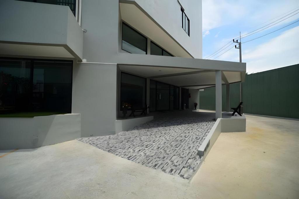 Chanthaburi Center Exteriör bild